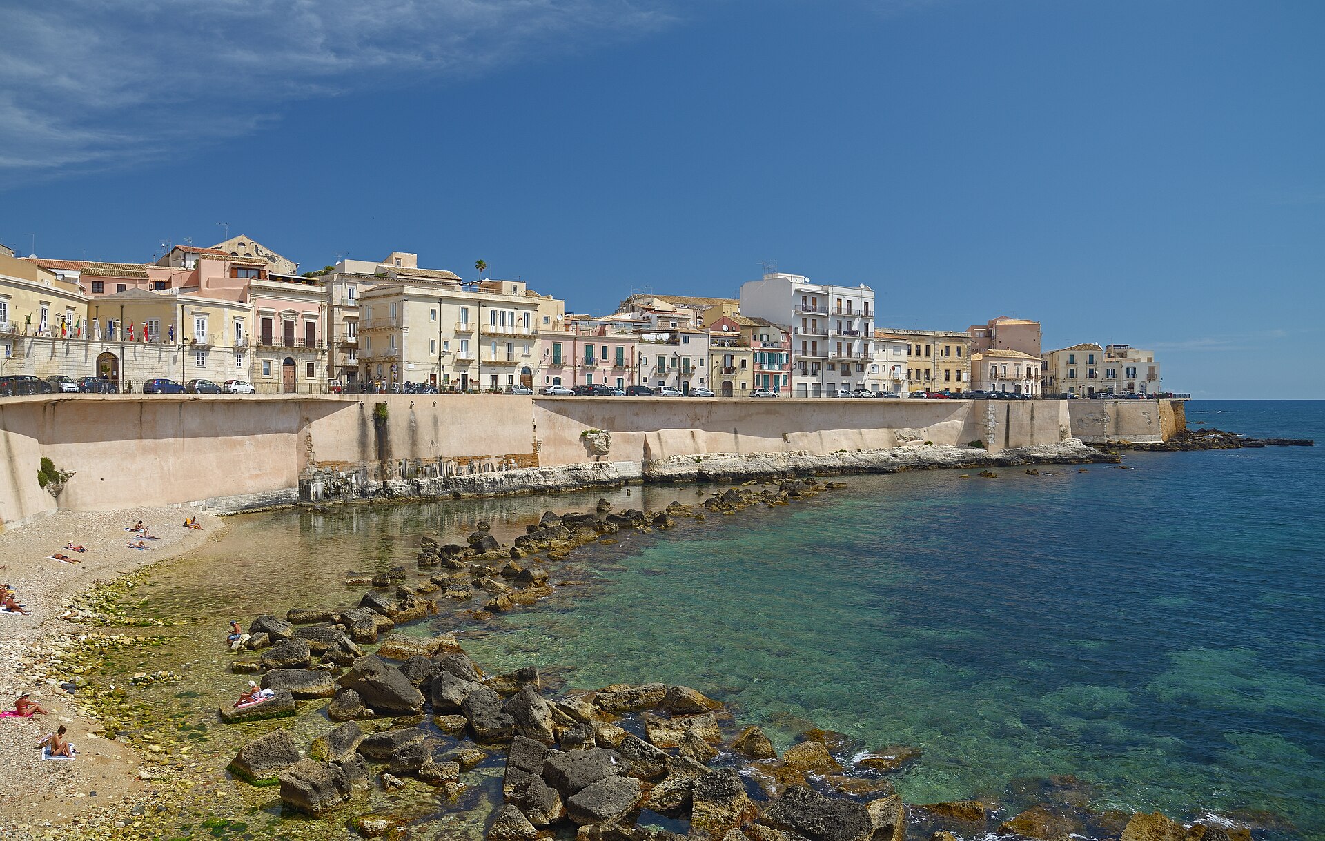Lungomare d'Ortigia, vue sur la mer turquoise