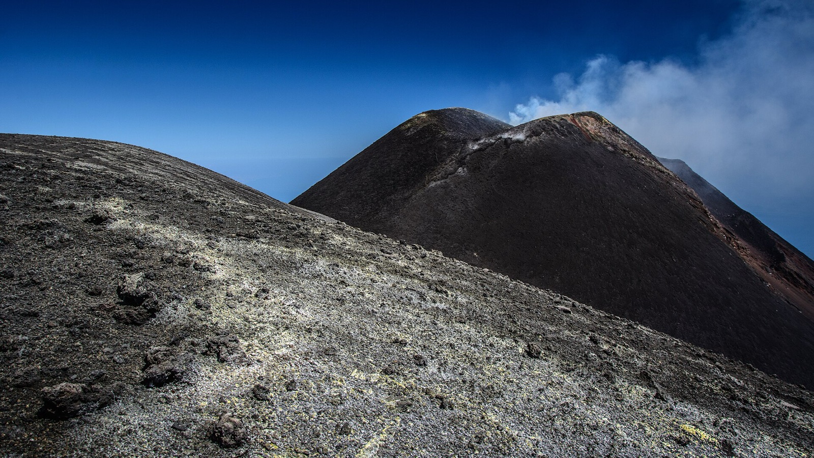 Vue sur l'Etna et les vignobles de Sicile